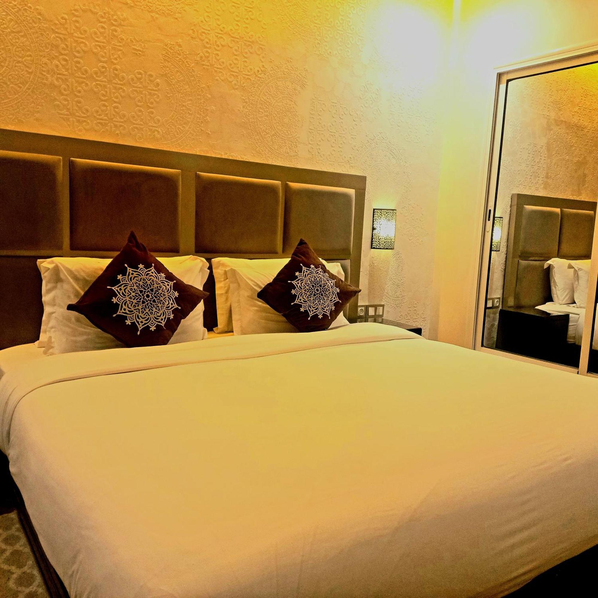 Hotel Swani Meknès Buitenkant foto