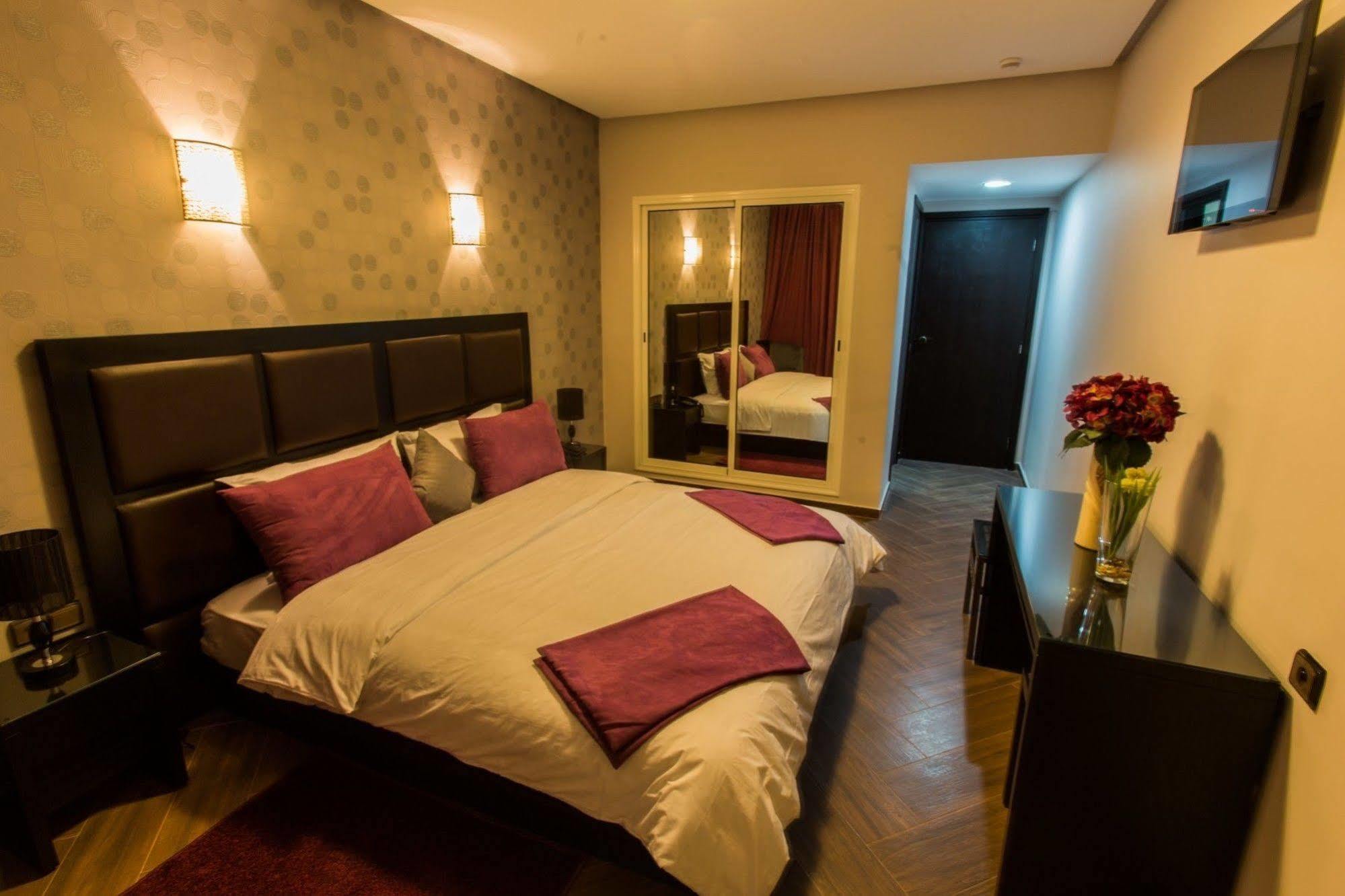 Hotel Swani Meknès Buitenkant foto