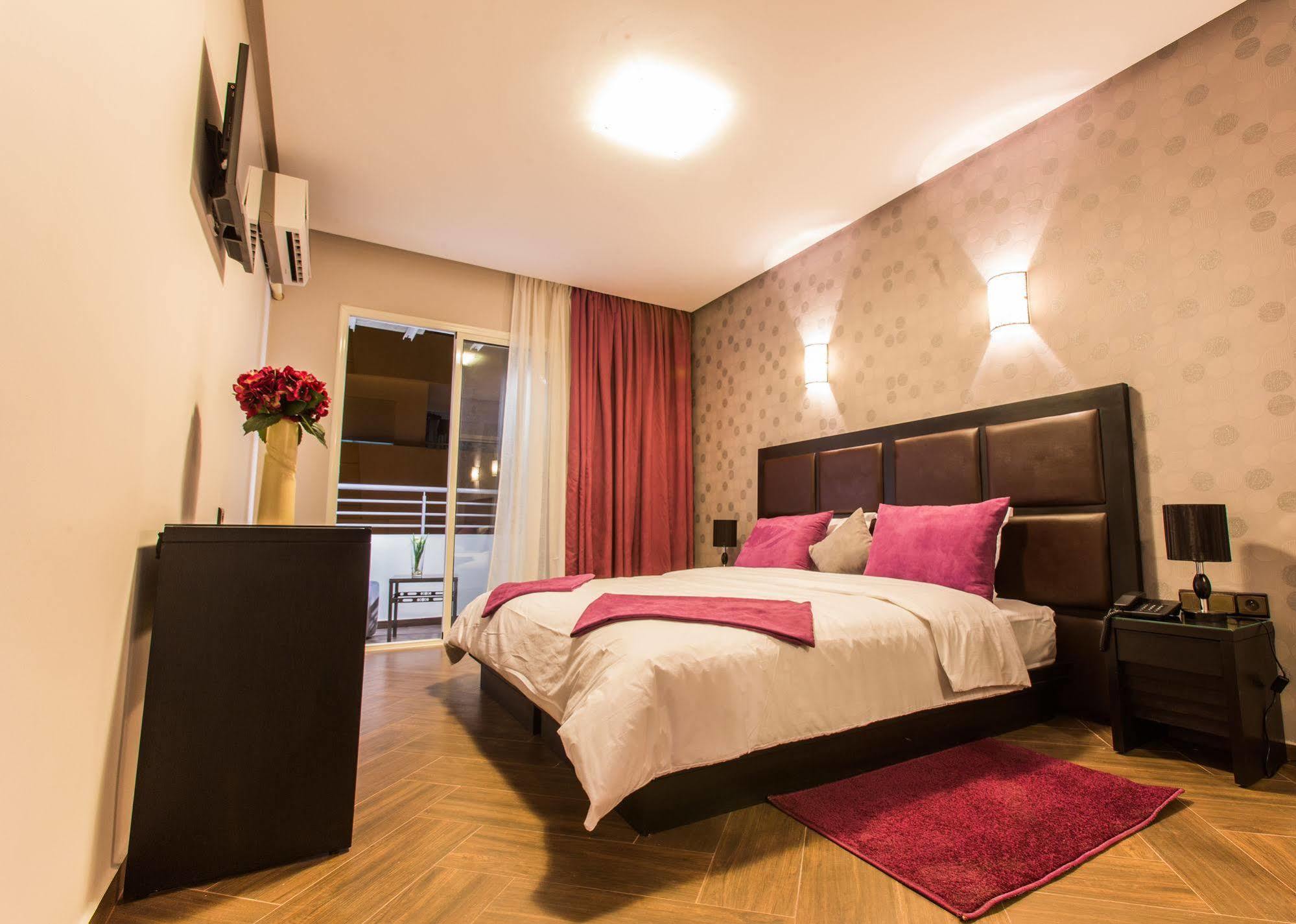 Hotel Swani Meknès Buitenkant foto