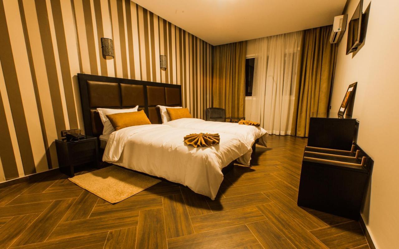 Hotel Swani Meknès Buitenkant foto